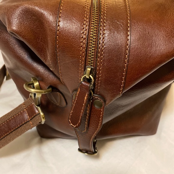 Old Angler Italian Leather Duffle Bag - Picture 4 of 7